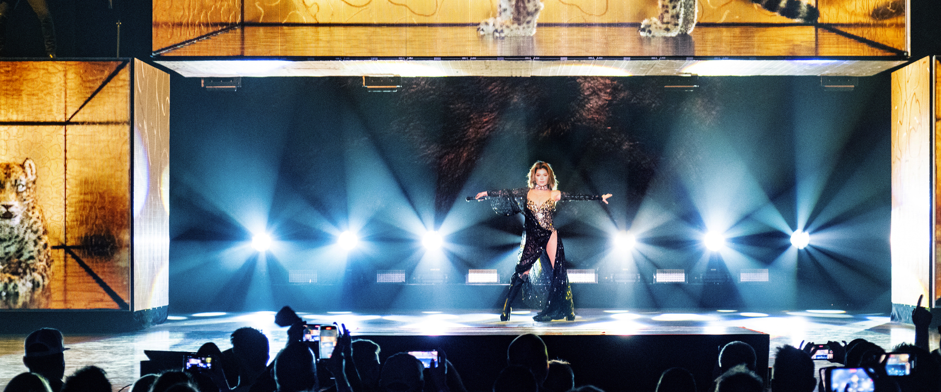 Shania Twain on stage performing for BST Hyde Park