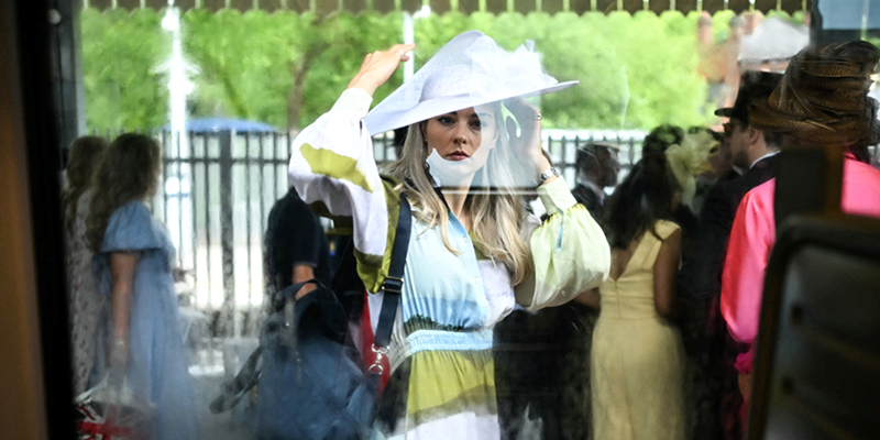 How to get to Ascot racecourse via car, train, bike or bus