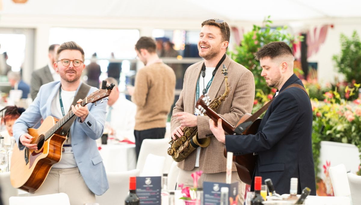 Live music 