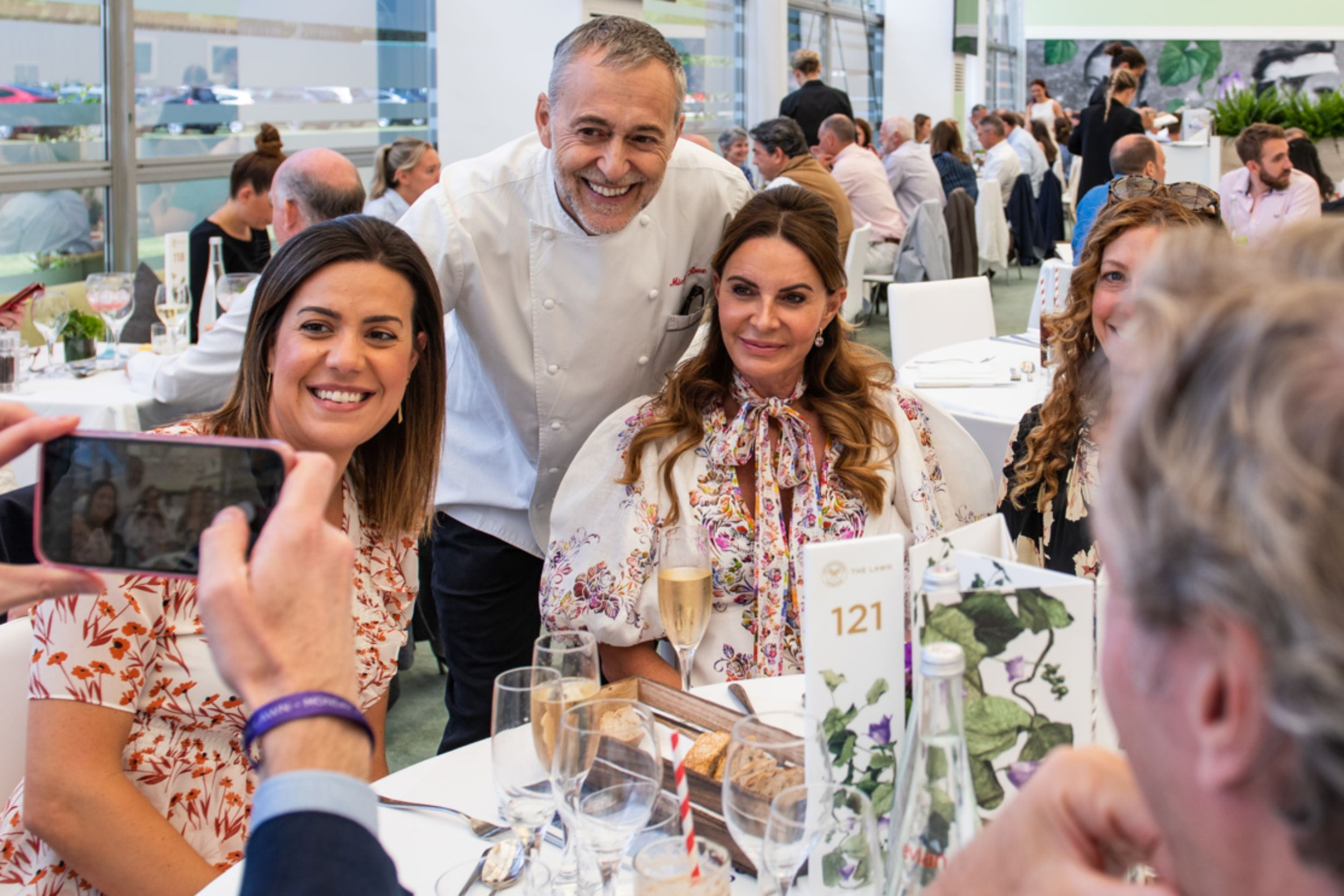 Le gavroche at the lawn