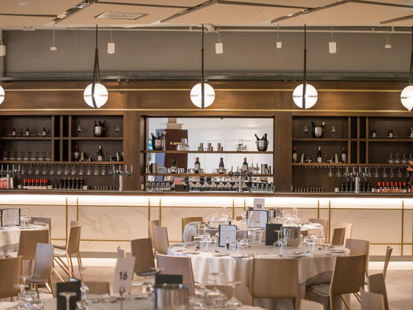 Behind the scenes in The Lock